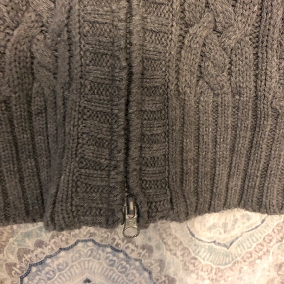 Cable Stitch Hoodie Zipper Sweater - Limited Edition - Picture 5 of 6